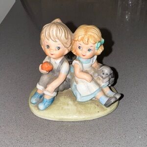 ❄️vintage Lefton Boy and Girl‎ Figurine with Puppy - #02428